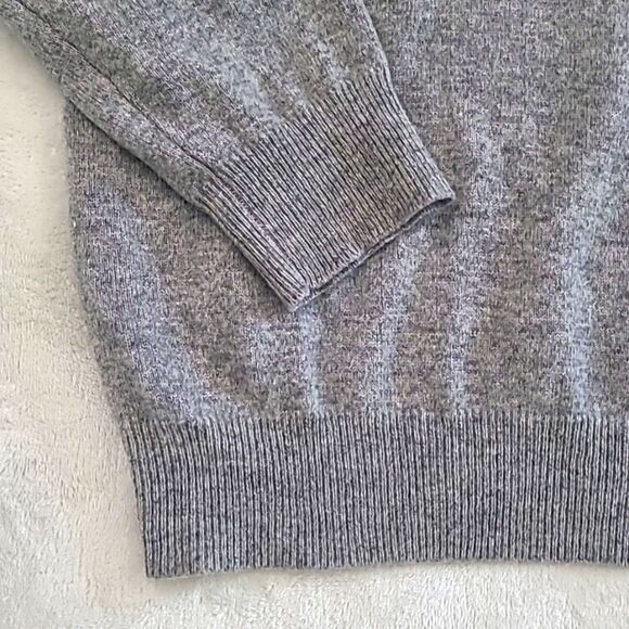 Club Room Cashmere Sweater Mens Medium Gray V Neck Pullover Estate Cashmere 2Ply - Picture 2 of 10